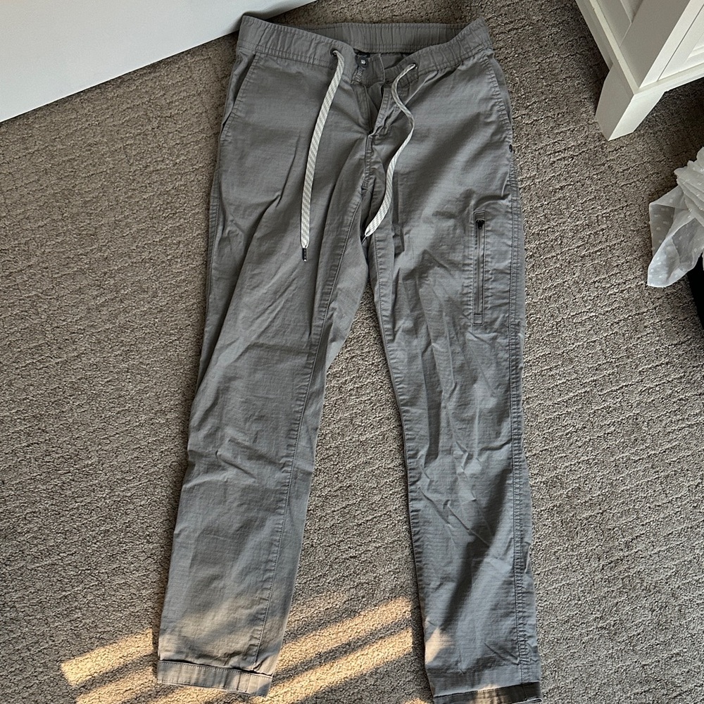 Vuori ripstop Gray jogger Pants